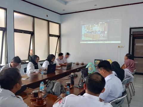 Jajaran Bawaslu Kota Pasuruan Mengikuti Rapat Konsolidasi Organisasi Bawaslu Kabupaten/Kota se-Jatim Secara Daring, Rabu (11/6/25)